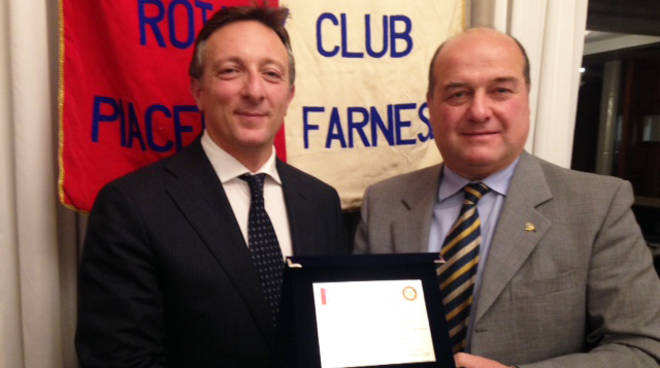 Andrea Paparo al Rotary Farnese