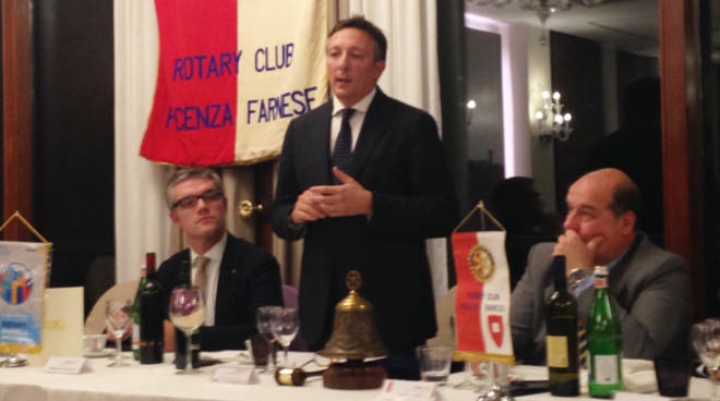 Andrea Paparo al Rotary Farnese