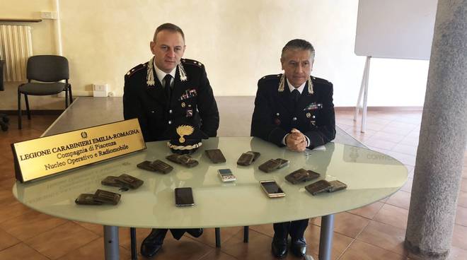 La droga recuperata dai carabinieri