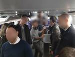 I pendolari stipati su un treno regionale