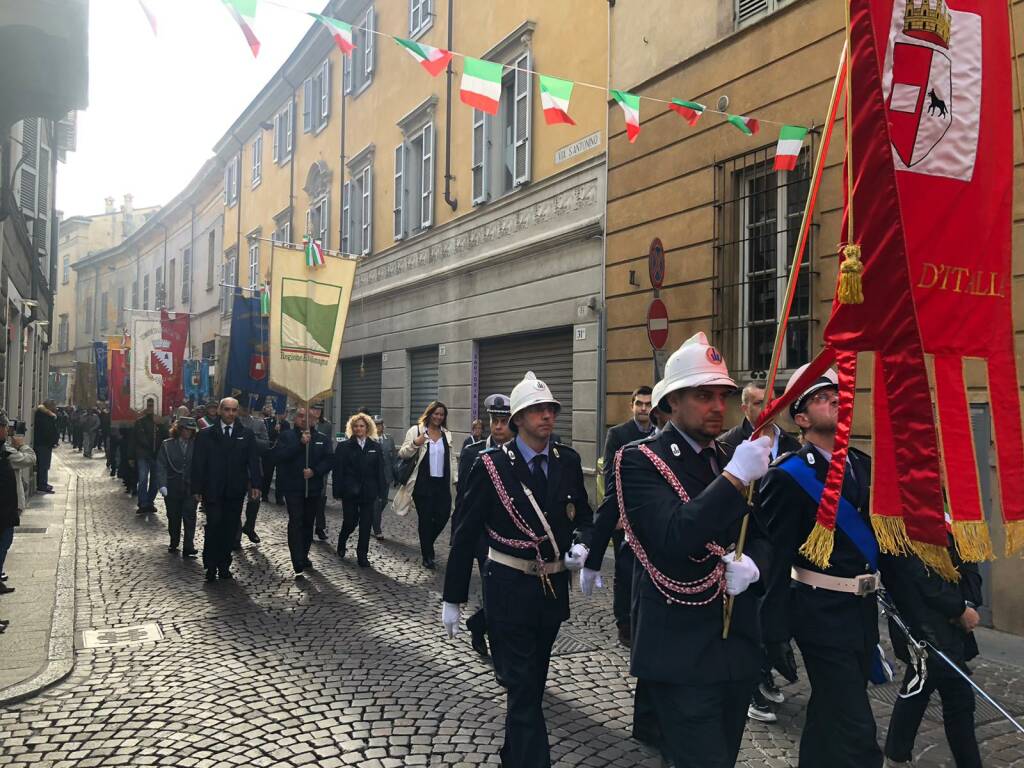 La grande sfilata del raduno degli alpini