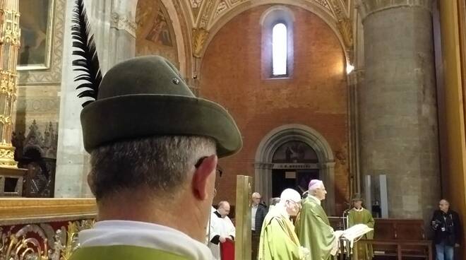 Raduno degli Alpini, la messa col vescovo in Duomo