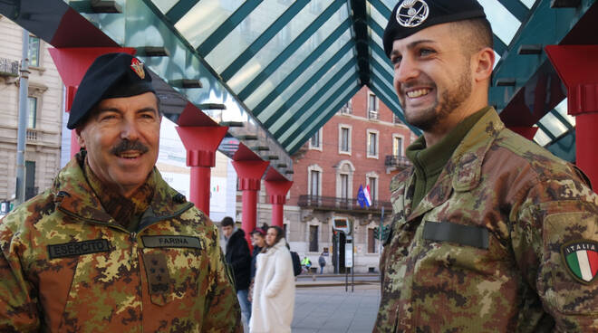 La visita del Capo di Stato Maggiore ai militari