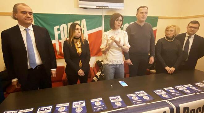 La presentazione dei candidati di Forza Italia con Bernini