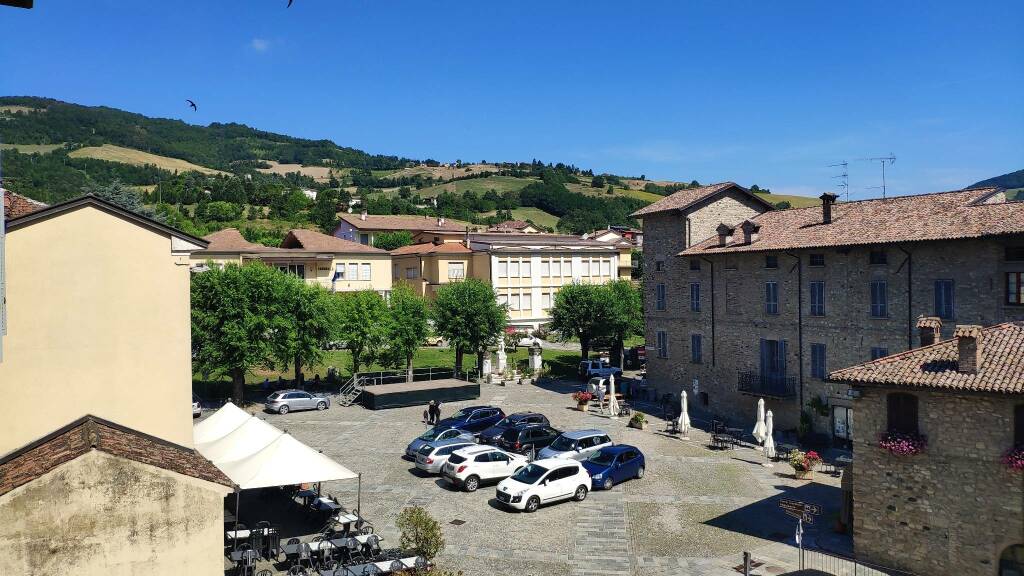 Crolla il tetto al Municipio di Travo