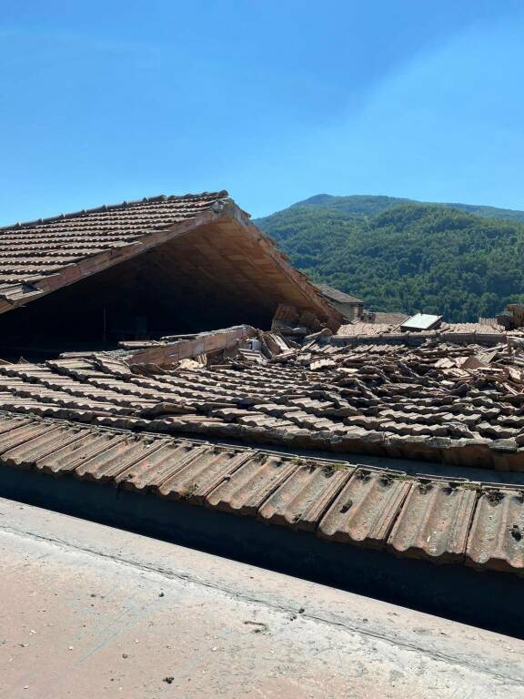 Crolla il tetto al Municipio di Travo