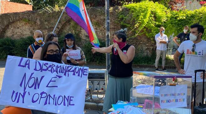 manifestazione Arcigay omofobia