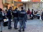 Polizia sul mercato