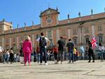 Vaccini senza brevetti, il flash mob degli studenti del "Colombini"