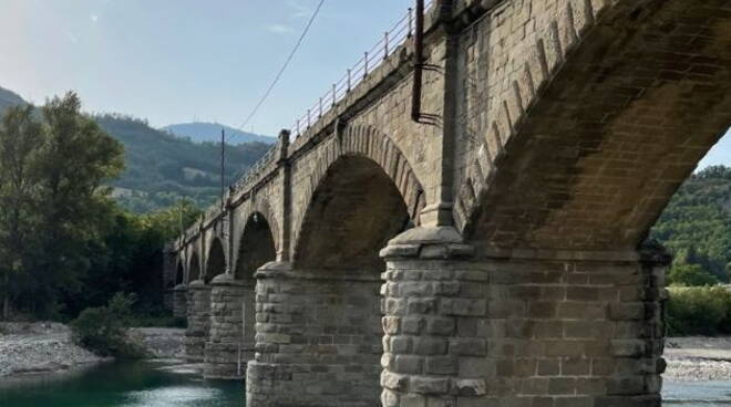 Ponte sul Trebbia per Coli