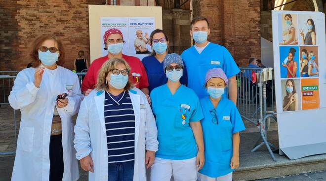 Vaccino in piazza sabato mattina