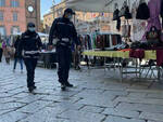 Polizia locale mercato 