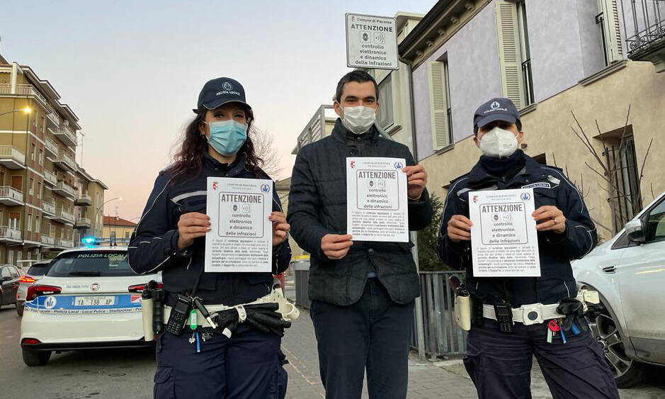 Volantinaggio targa system polizia municipale