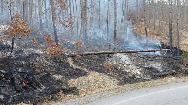 Incendio in Val d'Arda