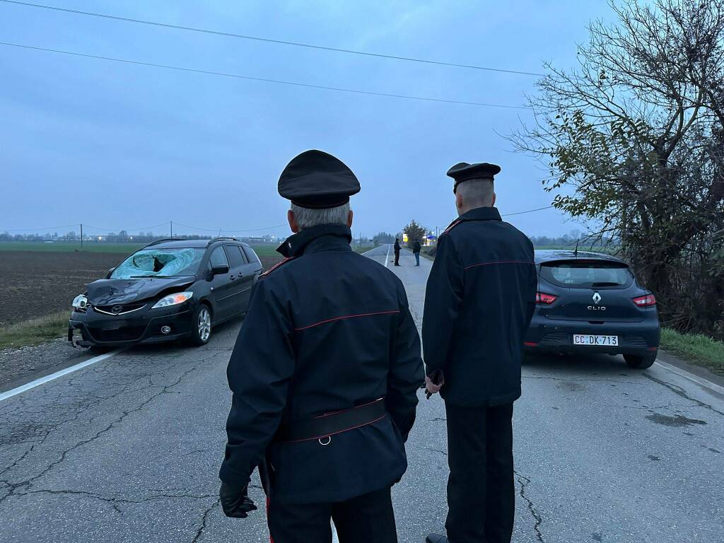 Travolto da un'auto lungo la strada, muore giovane a San Nicolò 