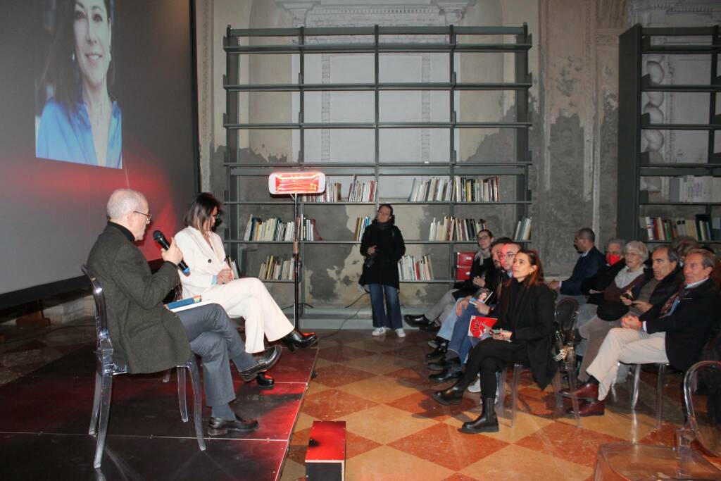 presentazione libro De Micheli