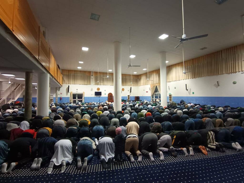 La preghiera e l'Iftar alla Comunità Islamica