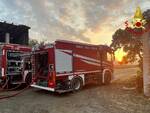 incendio cascina Montale vigili del fuoco