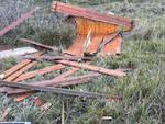 La stazione meteo distrutta sul monte Aserei (foto Fb Meteo Valnure)