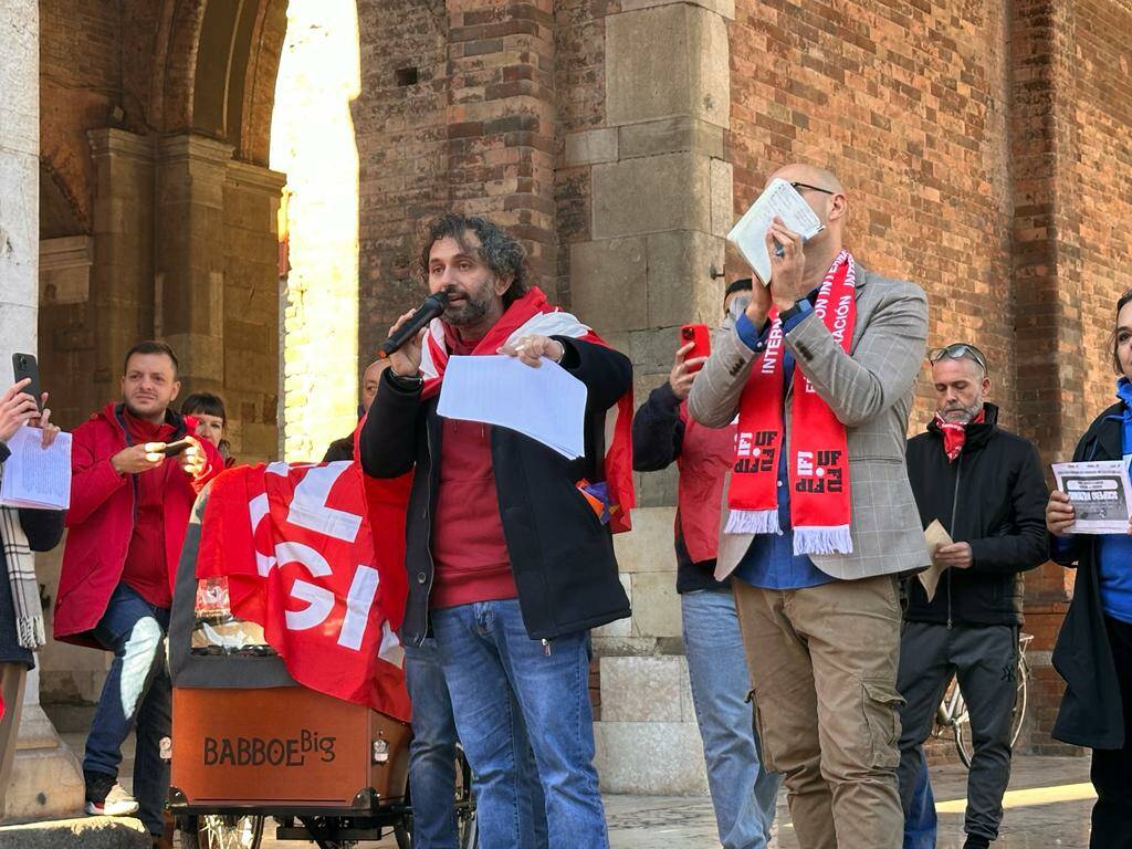 Sciopero in piazza Cgil e Uil