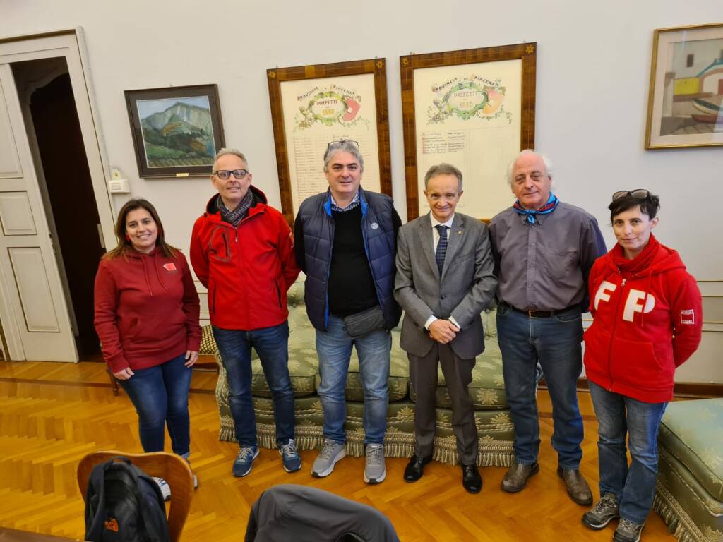 Sciopero in piazza Cgil e Uil