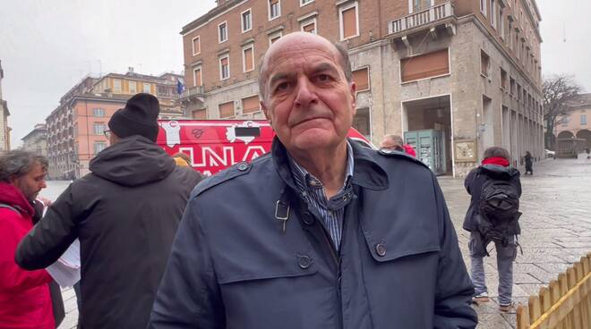 Pier Luigi Bersani - Il "camper della conoscenza" della Cgil