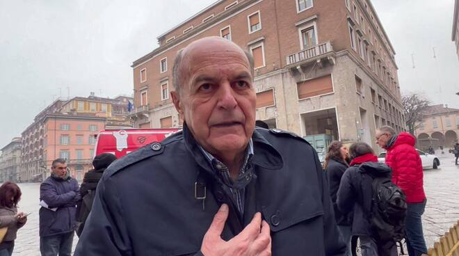 Pier Luigi Bersani - Il "camper della conoscenza" della Cgil
