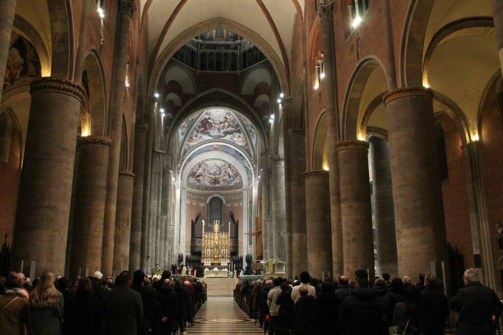 La messa di Natale in Cattedrale col vescovo Adriano