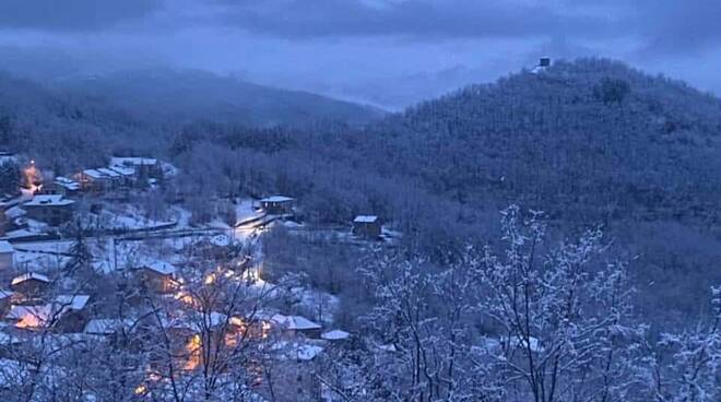 La neve a Zerba (foto di Claudia Borrè)