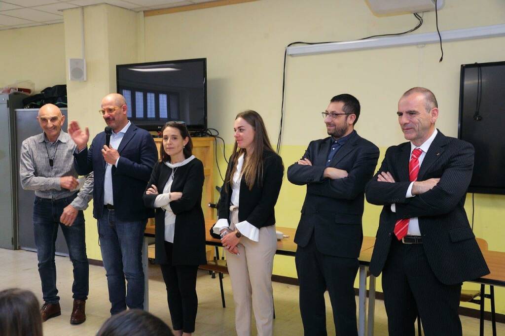 Il Tour de France fa tappa nelle scuole di Piacenza (foto Pagani)