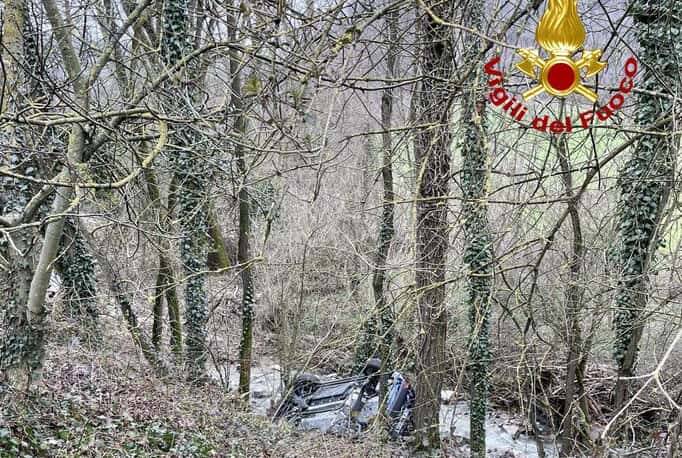 Incidente Gropparello auto fuori strada