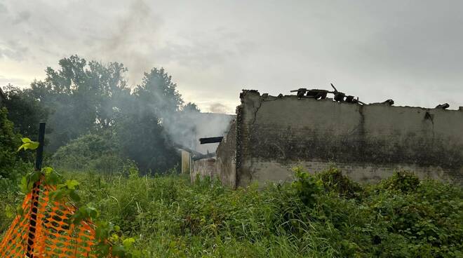 incendio chiaravalle della colomba